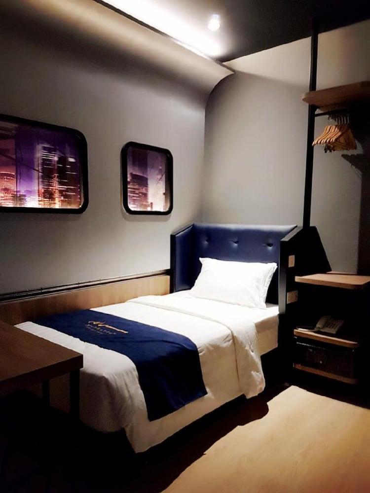แมนฮัตตัน บิสซิเนส โฮเต็ล ทีทีดีไอ Hotel กัวลาลัมเปอร์ ภายนอก รูปภาพ